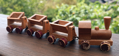 Holzspielzeug holzeisenbahn - holzspielzeug,